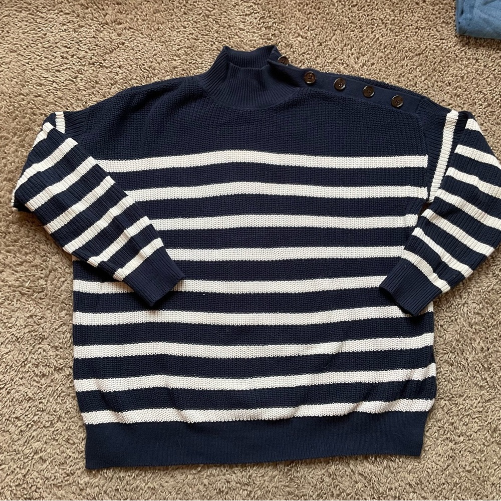 LOFT Women's Navy Sweater